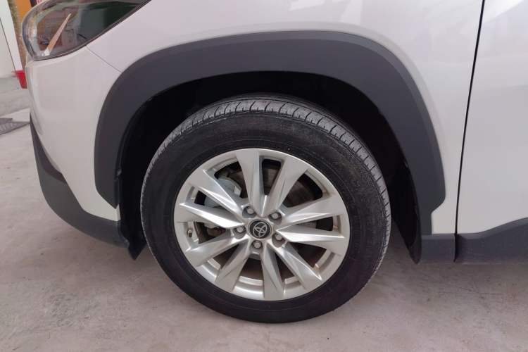 Used Toyota Corolla Cross 2023 2.0L Elite Edition Left Front Wheel Hub