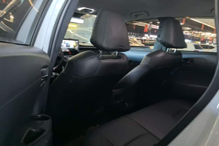 Used Toyota Corolla Cross 2023 Dual-Motor 2.0L Pioneer Edition Left Rear Seat
