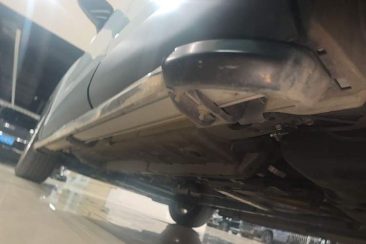 Used Toyota Corolla Cross 2023 2.0L Elite Edition Left Side Sill