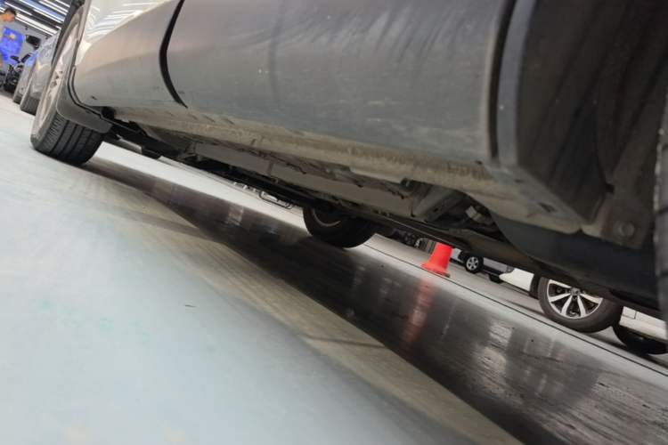 Used Toyota Corolla Cross 2023 2.0L Pioneer Edition Left Side Sill