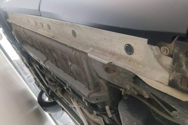 Used Toyota Corolla Cross 2023 2.0L Elite Edition Left Side Sill