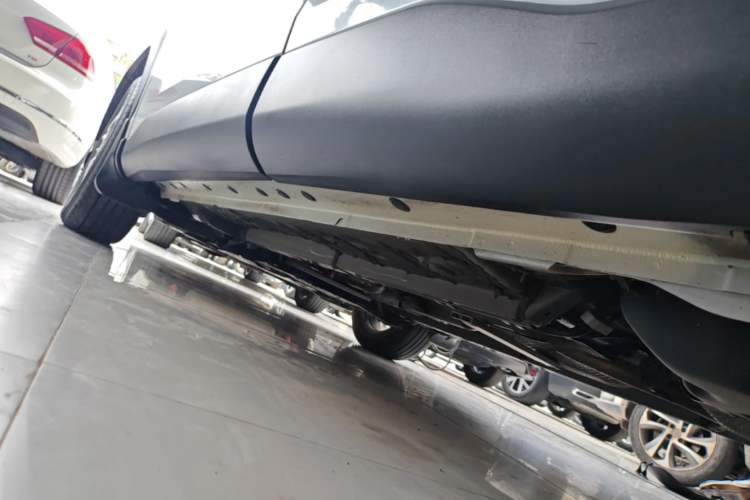Used Toyota Corolla Cross 2023 2.0L Pioneer Edition Left Side Sill