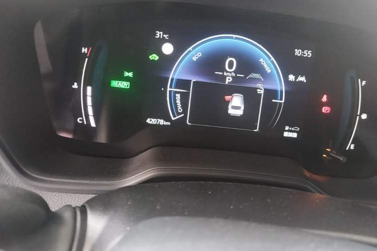 Used Toyota Corolla Cross 2023 Dual-Motor 2.0L Pioneer Edition Odometer Close Up