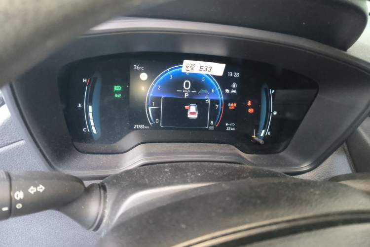 Used Toyota Corolla Cross 2023 2.0L Pioneer Edition Odometer Close Up