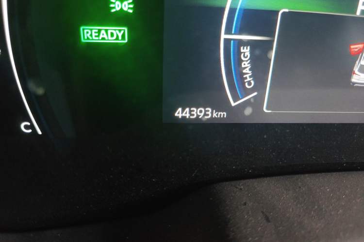 Used Toyota Corolla Cross 2023 Dual-Motor 2.0L Pioneer Edition Odometer Close Up