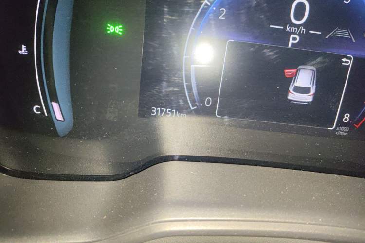 Used Toyota Corolla Cross 2023 2.0L Elite Edition Odometer Close Up