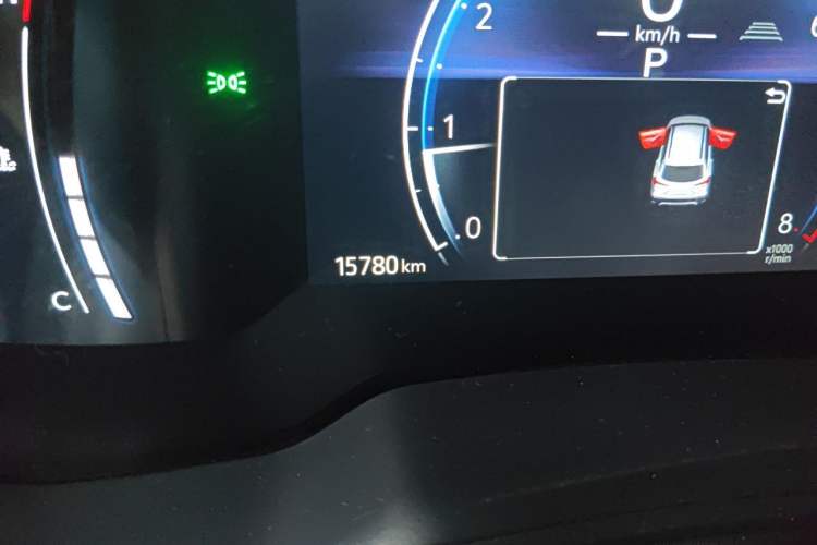 Used Toyota Corolla Cross 2023 2.0L Elite Edition Odometer Close Up