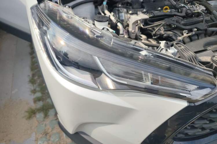 Used Toyota Corolla Cross 2023 2.0L Elite Edition Right Front Headlight