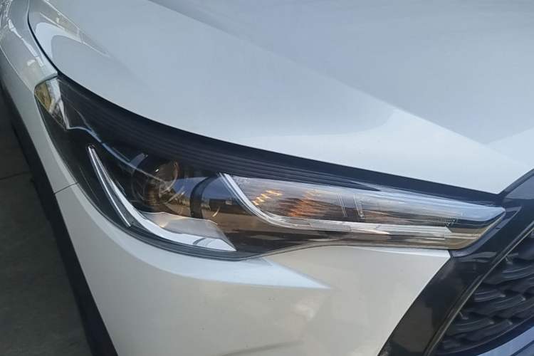 Used Toyota Corolla Cross 2023 Dual-Motor 2.0L Pioneer Edition Right Front Headlight