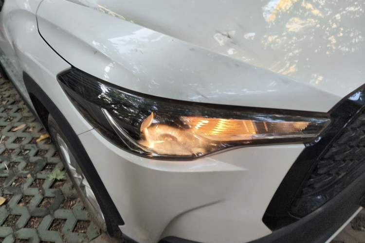 Used Toyota Corolla Cross 2023 2.0L Elite Edition Right Front Headlight