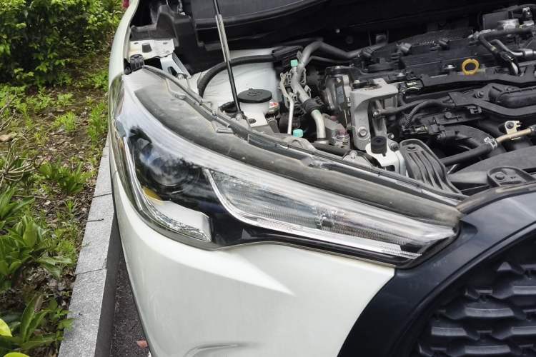 Used Toyota Corolla Cross 2023 2.0L Luxury Edition Right Front Headlight