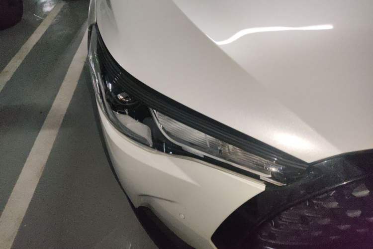 Used Toyota Corolla Cross 2023 2.0L Elite Edition Right Front Headlight