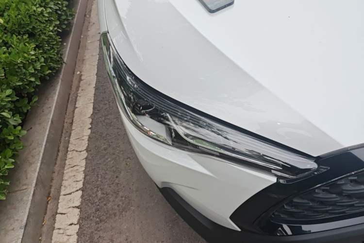 Used Toyota Corolla Cross 2023 2.0L Elite Edition Right Front Headlight