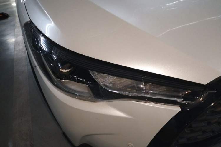 Used Toyota Corolla Cross 2023 2.0L Elite Edition Right Front Headlight