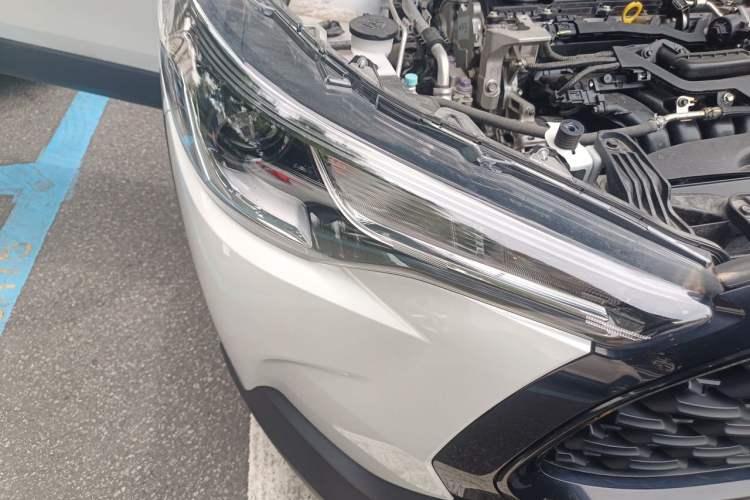 Used Toyota Corolla Cross 2023 2.0L Elite Edition Right Front Headlight