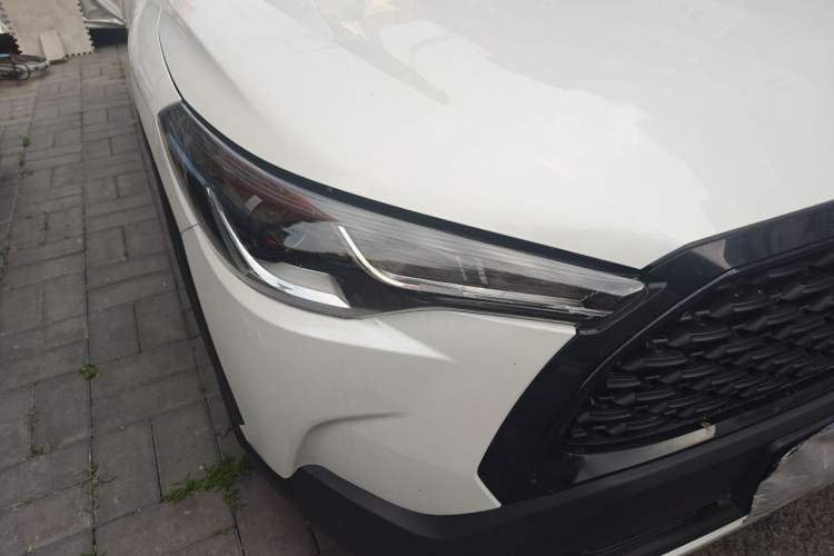 Used Toyota Corolla Cross 2023 2.0L Elite Edition Right Front Headlight