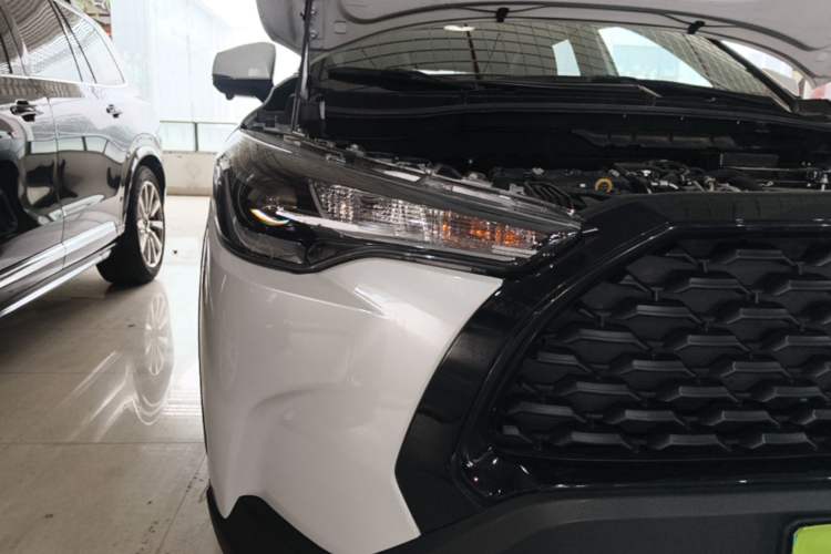 Used Toyota Corolla Cross 2023 2.0L Elite Edition Right Front Headlight