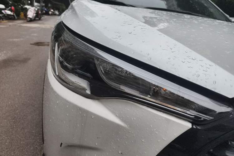 Used Toyota Corolla Cross 2023 2.0L Pioneer Edition Right Front Headlight