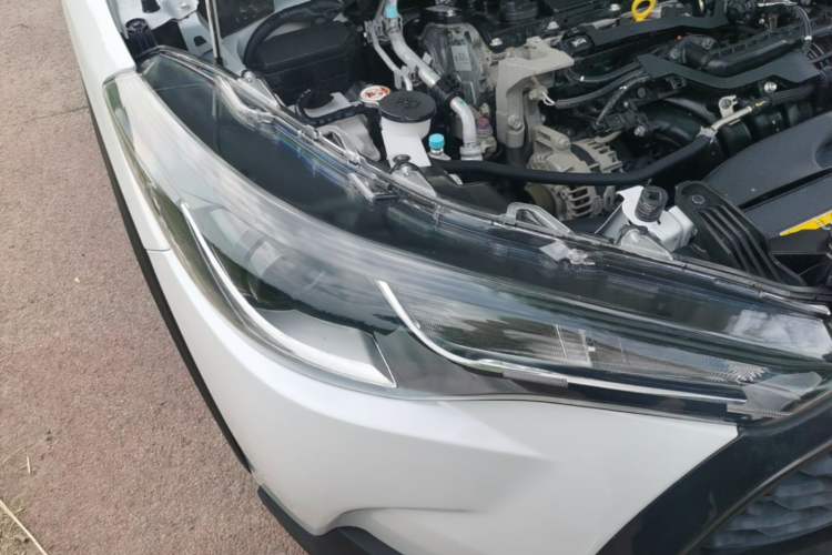 Used Toyota Corolla Cross 2023 2.0L Pioneer Edition Right Front Headlight