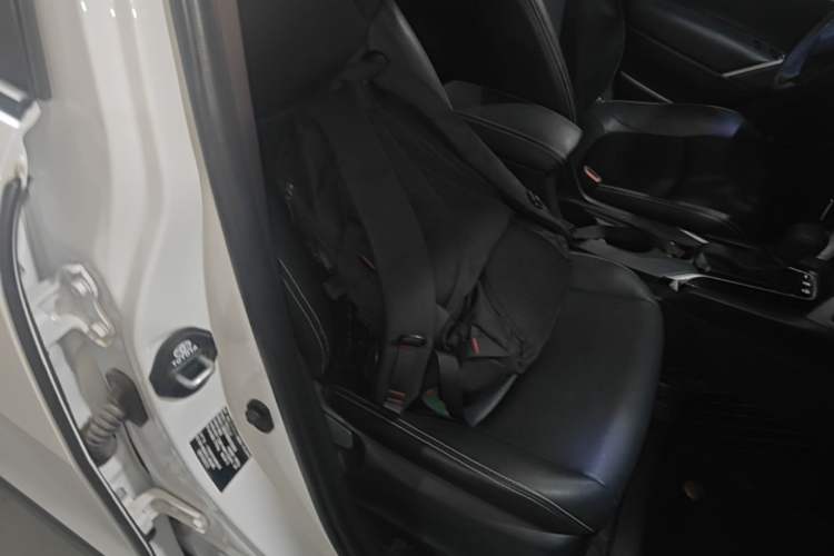 Used Toyota Corolla Cross 2023 2.0L Pioneer Edition Right Front Seat