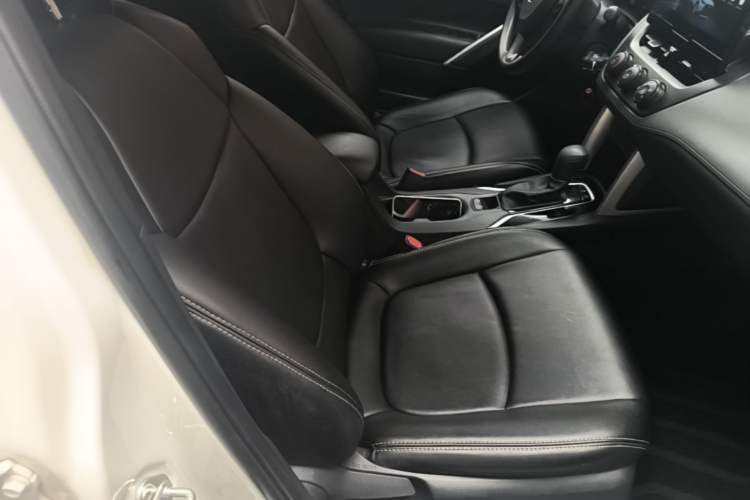 Used Toyota Corolla Cross 2023 2.0L Pioneer Edition Right Front Seat