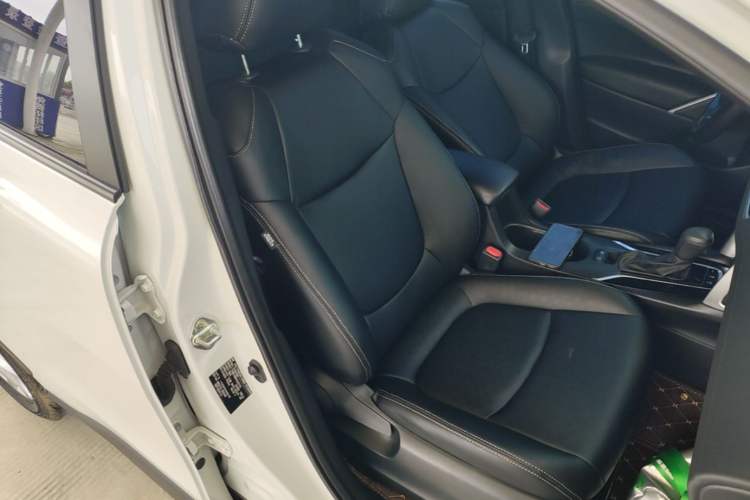 Used Toyota Corolla Cross 2023 2.0L Elite Edition Right Front Seat