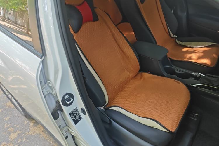 Used Toyota Corolla Cross 2023 Dual-Motor 2.0L Pioneer Edition Right Front Seat