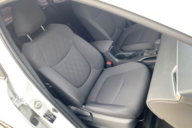 Used Toyota Corolla Cross 2023 2.0L Pioneer Edition Right Front Seat