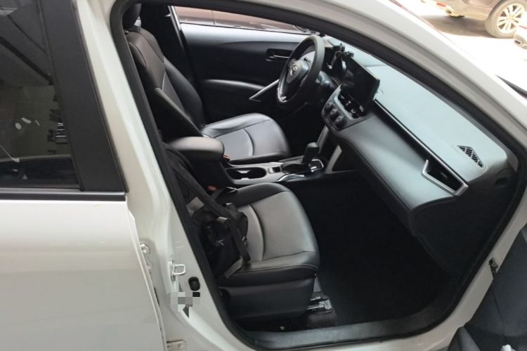 Used Toyota Corolla Cross 2023 2.0L Pioneer Edition Right Front Seat