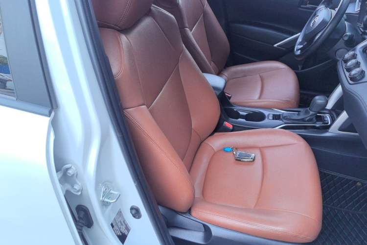 Used Toyota Corolla Cross 2023 2.0L Pioneer Edition Right Front Seat