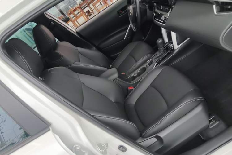 Used Toyota Corolla Cross 2023 2.0L Elite Edition Right Front Seat