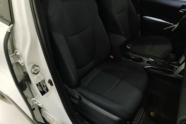 Used Toyota Corolla Cross 2023 2.0L Pioneer Edition Right Front Seat
