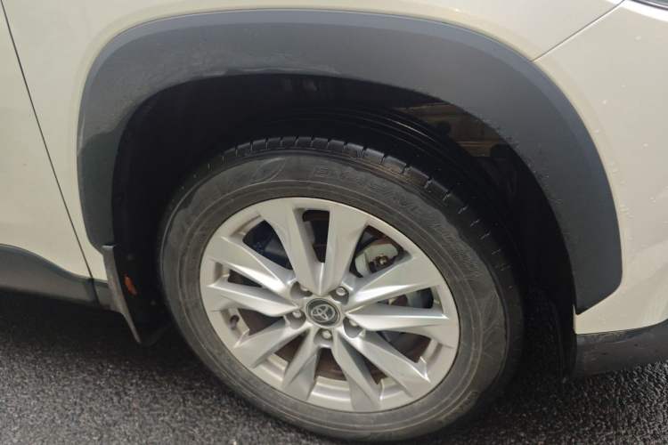 Used Toyota Corolla Cross 2023 Dual-Motor 2.0L Elite Edition Right Front Wheel Hub
