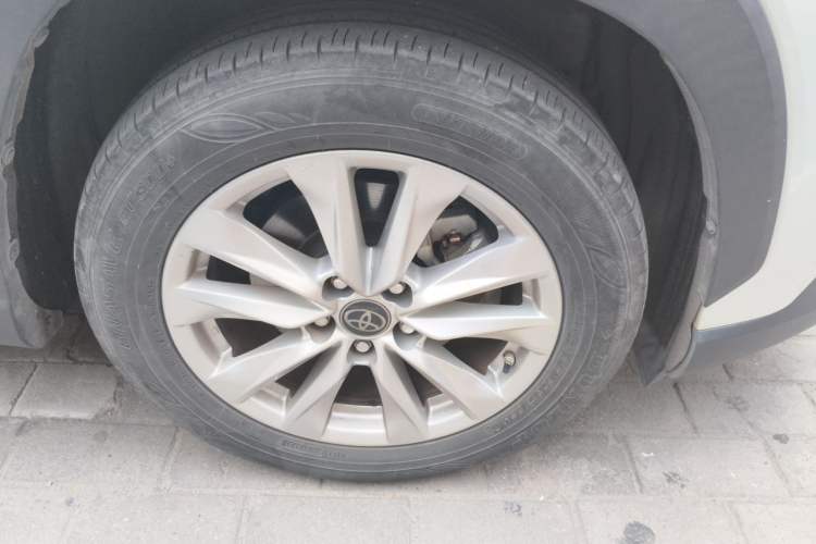 Used Toyota Corolla Cross 2023 2.0L Elite Edition Right Front Wheel Hub