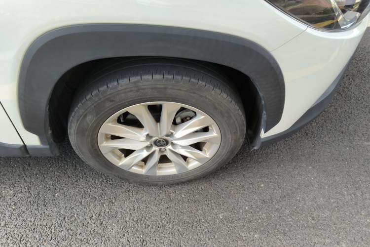 Used Toyota Corolla Cross 2023 2.0L Pioneer Edition Right Front Wheel Hub