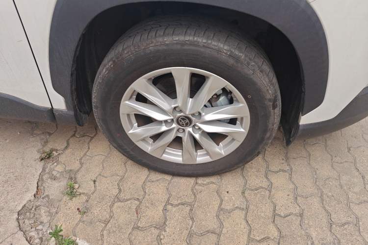 Used Toyota Corolla Cross 2023 2.0L Elite Edition Right Front Wheel Hub