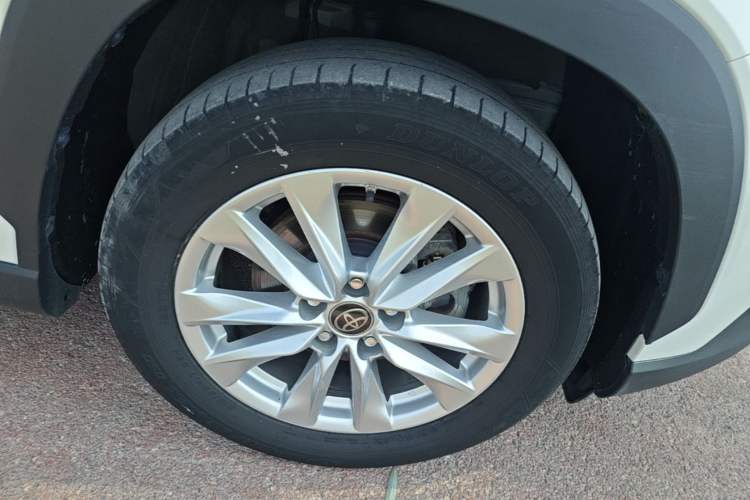 Used Toyota Corolla Cross 2023 2.0L Pioneer Edition Right Front Wheel Hub