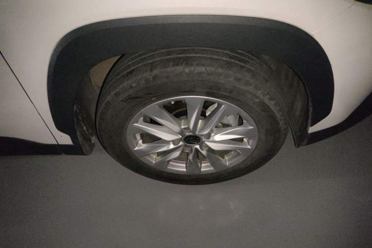 Used Toyota Corolla Cross 2023 2.0L Elite Edition Right Front Wheel Hub