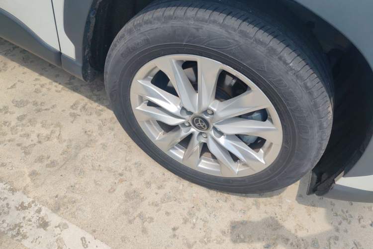 Used Toyota Corolla Cross 2023 Dual-Motor 2.0L Pioneer Edition Right Front Wheel Hub