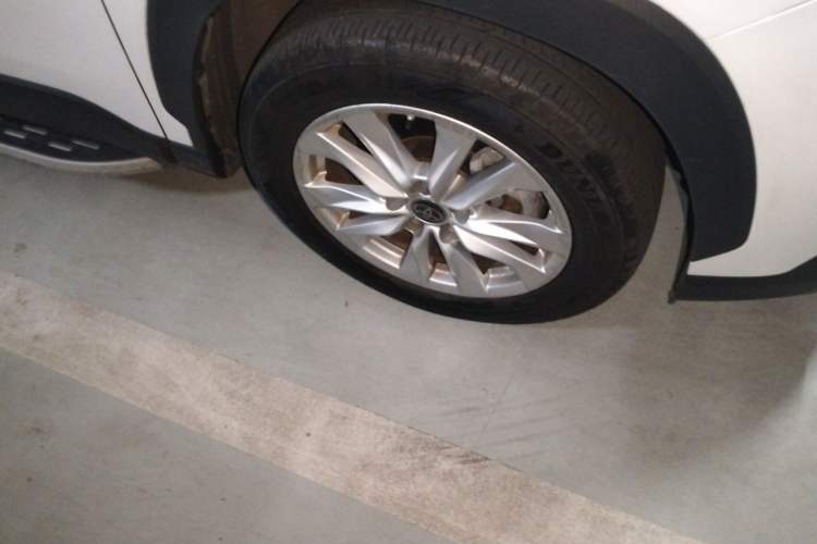 Used Toyota Corolla Cross 2023 2.0L Elite Edition Right Front Wheel Hub