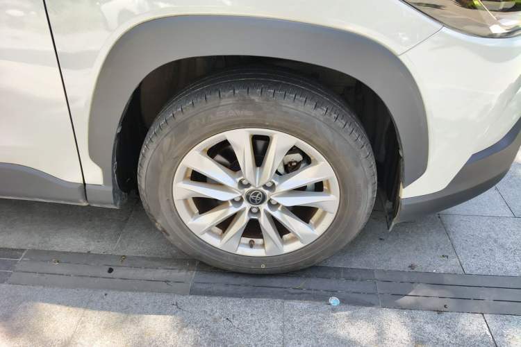 Used Toyota Corolla Cross 2023 2.0L Elite Edition Right Front Wheel Hub