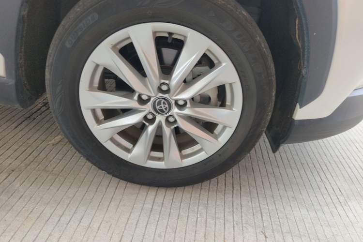 Used Toyota Corolla Cross 2023 2.0L Elite Edition Right Front Wheel Hub