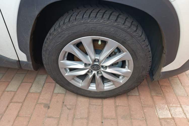 Used Toyota Corolla Cross 2023 Dual-Motor 2.0L Pioneer Edition Right Front Wheel Hub