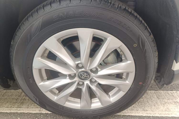 Used Toyota Corolla Cross 2023 2.0L Elite Edition Right Front Wheel Hub