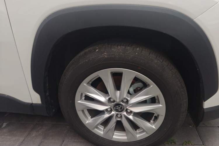 Used Toyota Corolla Cross 2023 2.0L Elite Edition Right Front Wheel Hub