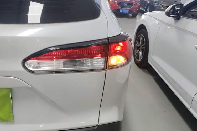 Used Toyota Corolla Cross 2023 2.0L Elite Edition Right Rear Taillight