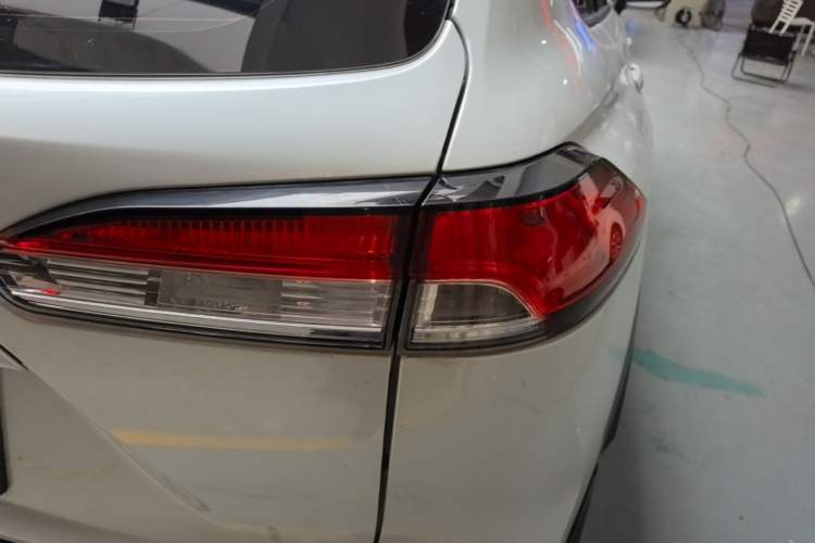 Used Toyota Corolla Cross 2023 2.0L Pioneer Edition Right Rear Taillight