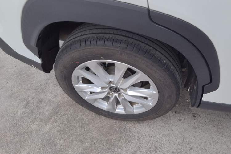 Used Toyota Corolla Cross 2023 2.0L Pioneer Edition Right Rear Wheel Hub