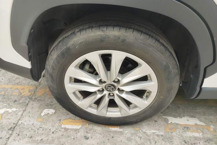 Used Toyota Corolla Cross 2023 2.0L Elite Edition Right Rear Wheel Hub