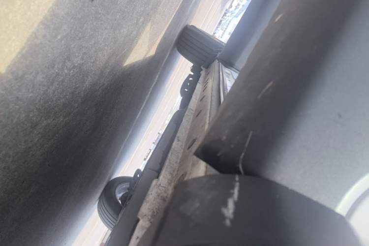 Used Toyota Corolla Cross 2023 Dual-Motor 2.0L Pioneer Edition Right Side Sill